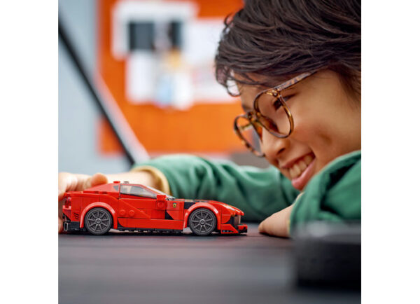 LEGO Speed Champions - Ferrari 812 Competizione 76914, 261 piese