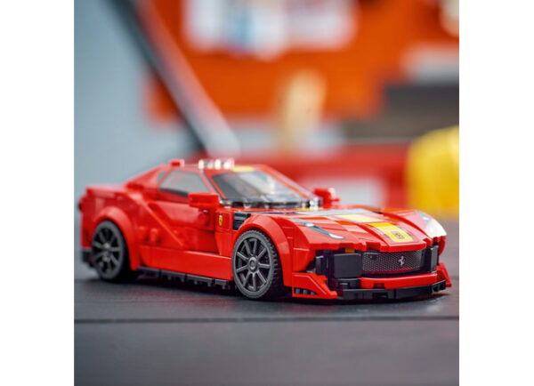 LEGO Speed Champions - Ferrari 812 Competizione 76914, 261 piese