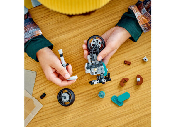 LEGO Creator - Motocicleta vintage 31135, 128 piese