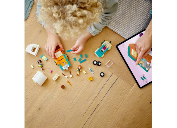 LEGO Friends - Vacanta cu rulota 41726, 87 piese