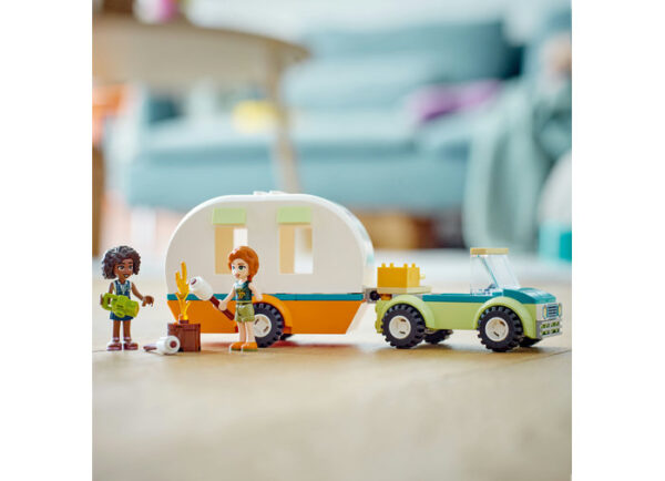LEGO Friends - Vacanta cu rulota 41726, 87 piese