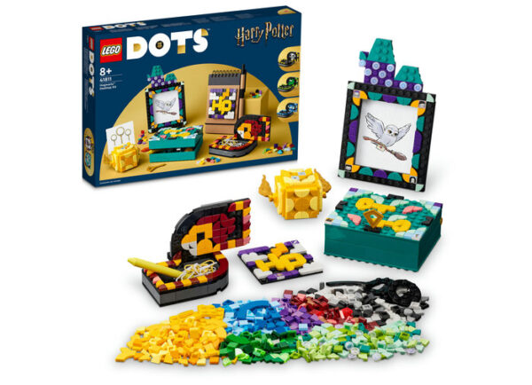 LEGO DOTS - Kit pentru desktop Hogwarts™ 41811, 856 piese