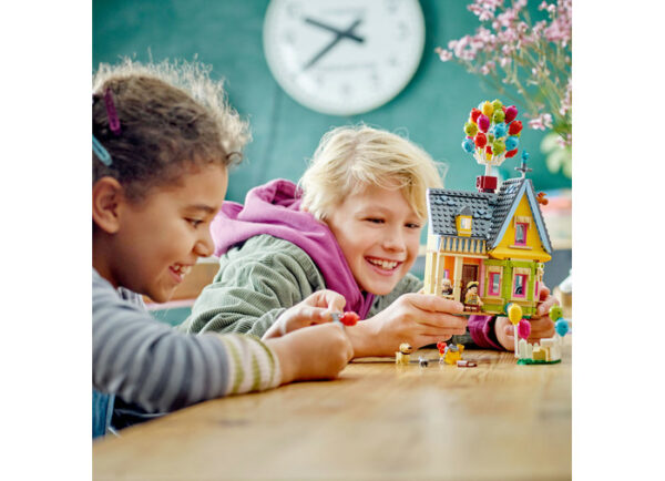 LEGO Disney - Casa din filmul Up 43217, 598 piese