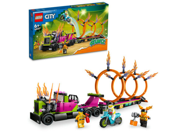 LEGO City - Camion de cascadorii 60357, 479 piese