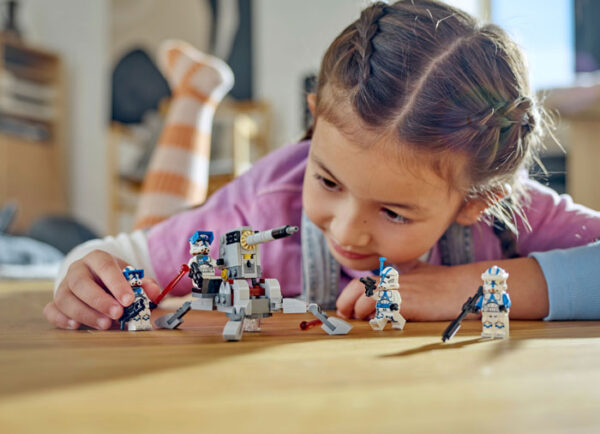 75345-lego-star-wars-4 LEGO Star Wars - Pachet de lupta Clone Troopers divizia 501 75345, 119 piese