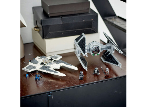 75348-lego-star-wars-5 LEGO Star Wars - Fang Fighter mandalorian vs TIE Interceptor 75348, 957 piese