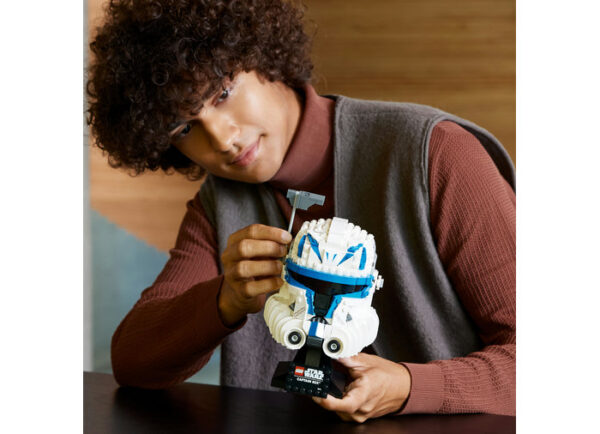 LEGO Star Wars - Casca Capitanului Rex 75349, 854 piese