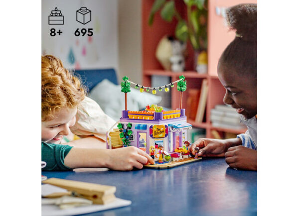 LEGO Friends - Bucataria comunitatii din orasul Heartlake 41747, 695 piese