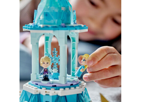 LEGO Disney - Caruselul Magic al Annei si al Elsei 43218, 175 piese