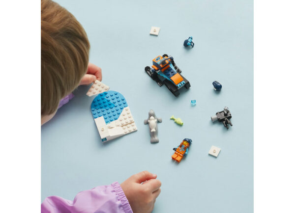 LEGO City - Snowmobil pentru explorari arctice 60376, 70 piese