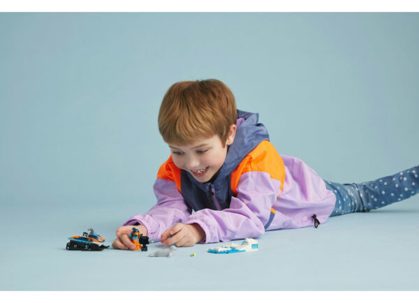LEGO City - Snowmobil pentru explorari arctice 60376, 70 piese