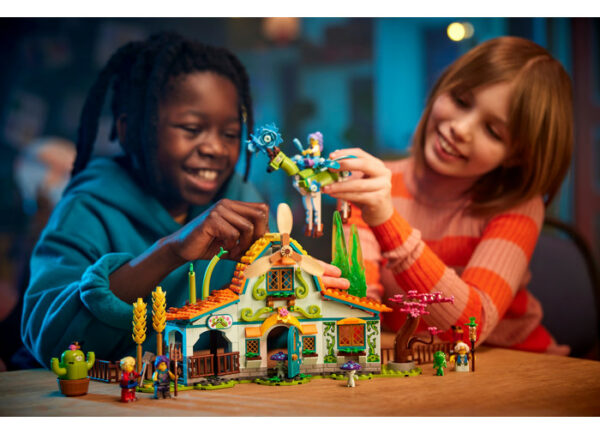 71459-lego-dreamzzz-3 LEGO DREAMZzz - Grajdul creaturilor din vis 71459, 681 piese