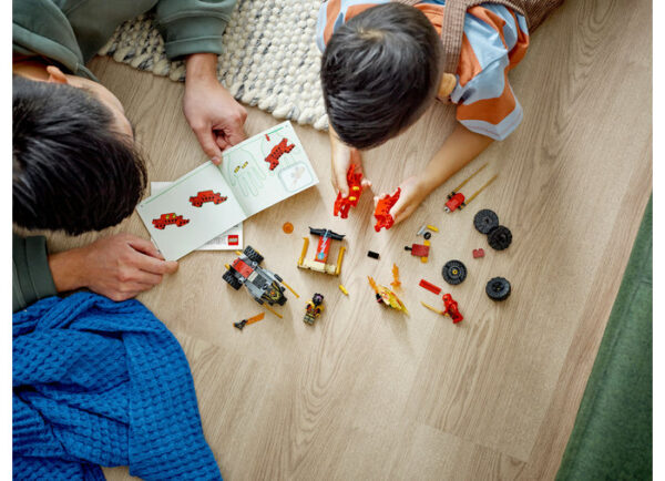 LEGO Ninjago - Masina lui Kai si motocicleta lui Ras 71789, 103 piese