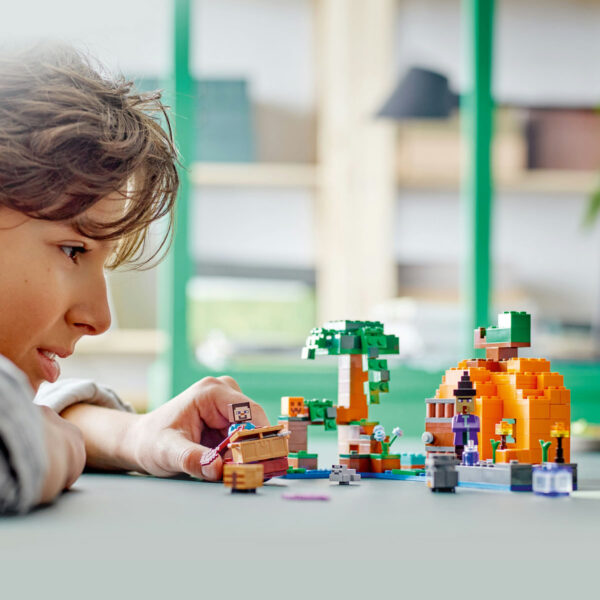 lego-21248-minecraft-4 LEGO Minecraft - Ferma de dovleci 21248, 257 piese