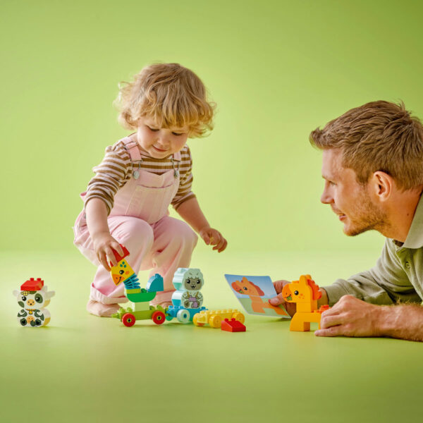 LEGO DUPLO - Tren cu animale 10412, 19 piese