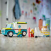 60403-lego-city-5 LEGO City - Ambulanta de urgenta si snowboarder 60403, 79 piese