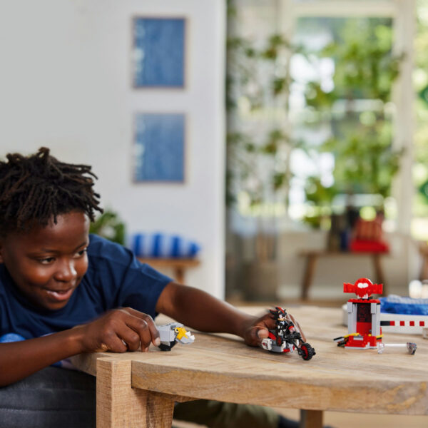 LEGO Sonic the Hedgehog - Evadarea lui Shadow the Hedgehog 76995, 196 piese