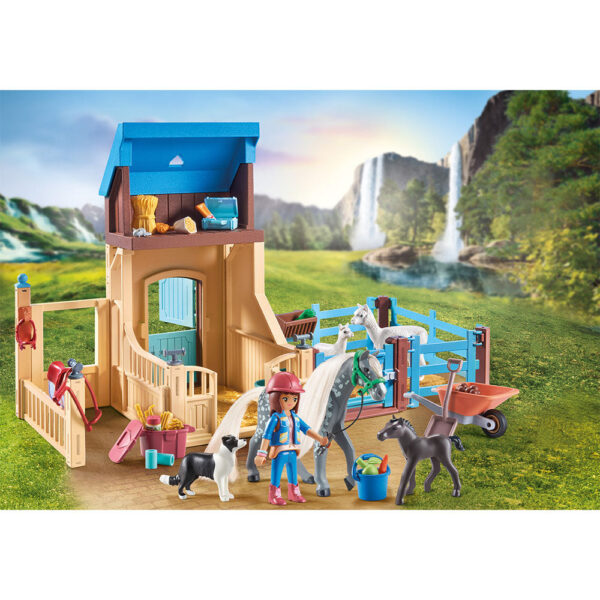Playmobil - Grajd Cu Amelia Si Calutul Whisper - PM71353