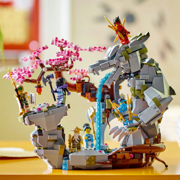 71819-lego-ninjago-3 LEGO Ninjago - Altarul-dragon de piatra 71819, 1212 piese