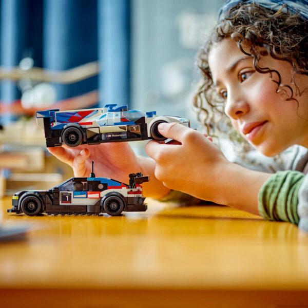 76922-lego-speed-champions-4 LEGO Speed Champions - BMW M4 GT3 si BMW M Hybrid V8 76922, 676 piese