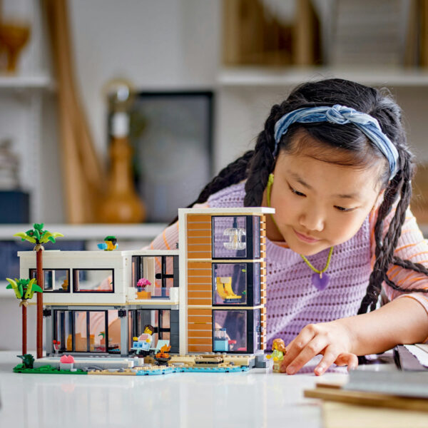 LEGO Creator - Casa moderna 31153, 939 piese