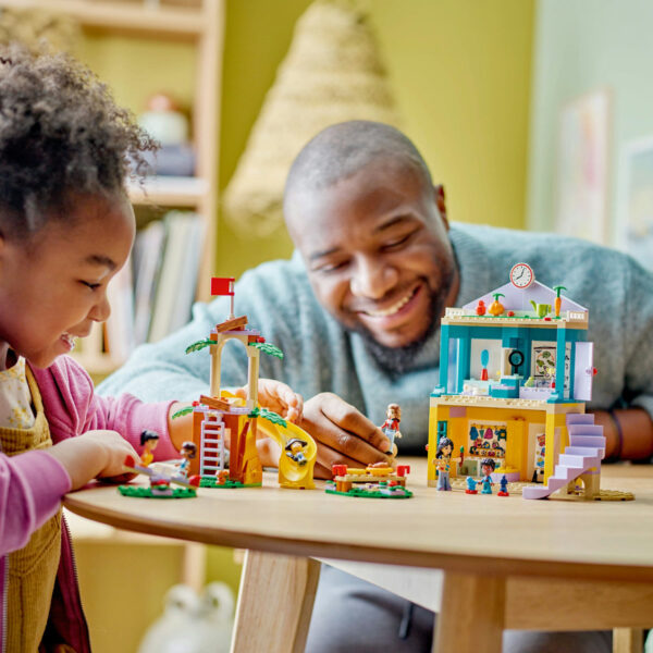 LEGO Friends - Gradinita din orasul Heartlake 42636, 239 piese