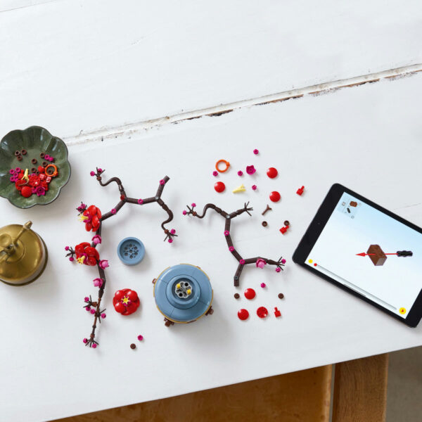 10369-lego-icons-3 LEGO Icons (Creator Expert) - Flori de prun 10369, 327 piese