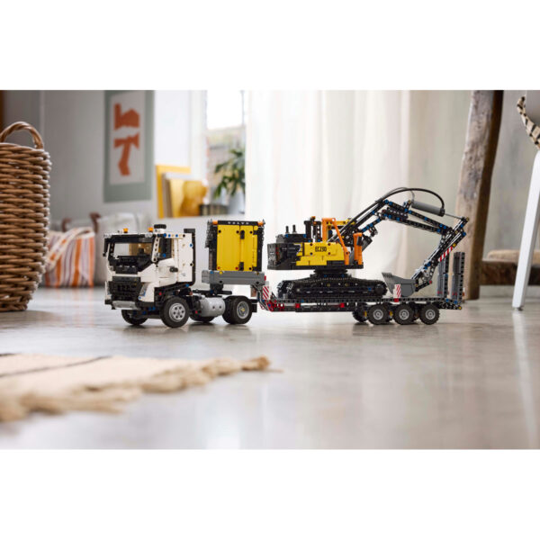 LEGO Technic - Camionul FMX si excavatorul electric EC230 de la Volvo 42175, 2274 piese