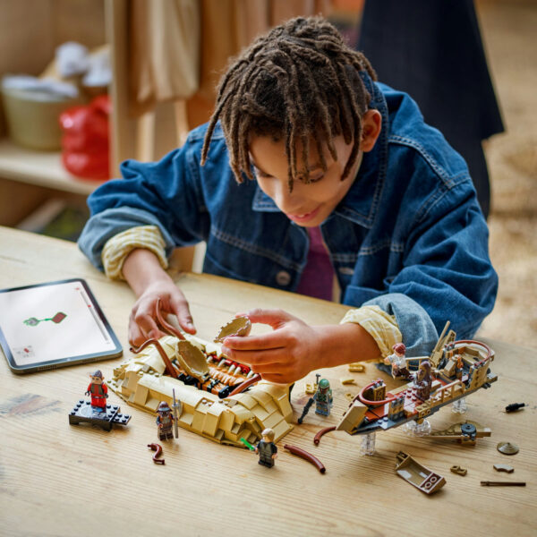 LEGO Star Wars - Schif de desert si Groapa lui Sarlacc 75396, 558 piese