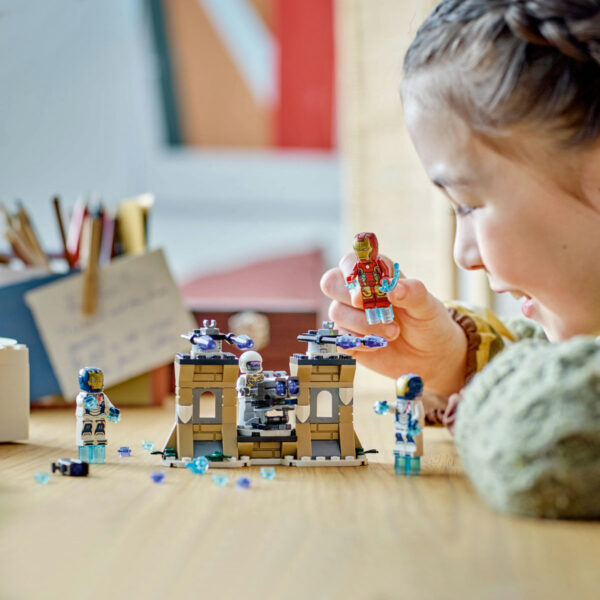 LEGO Marvel Super Heroes - Iron Man si Legiunea de Fier vs. Soldat Hydra 76288, 135 piese