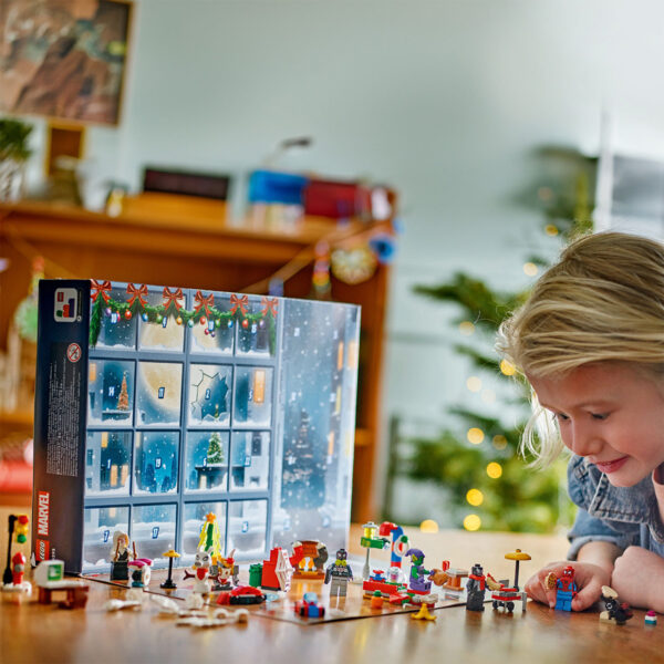 76293-lego-super-heroes-3 LEGO Marvel Super Heroes - Calendar de advent LEGO Marvel Super Heroes 76293, 246 piese