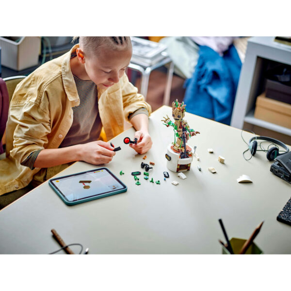 LEGO Marvel Super Heroes - Groot dansator 76297, 459 piese