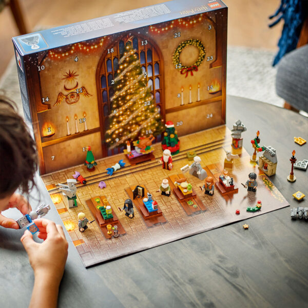 LEGO Harry Potter - Calendar de advent LEGO Harry Potter 76438, 301 piese