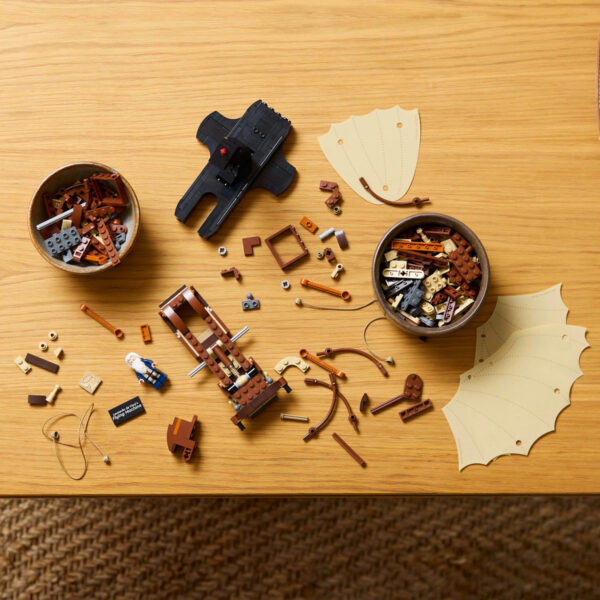 10363-lego-icons-2 LEGO Icons (Creator Expert) - Masina zburatoare a lui Leonardo da Vinci 10363, 493 piese