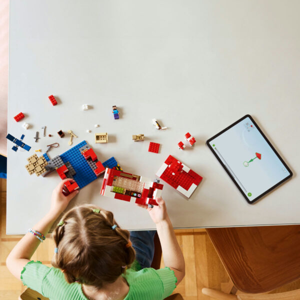 LEGO Minecraft - Casa Mooshroom 21270, 500 piese