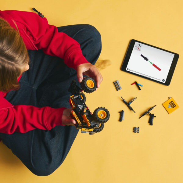 42199-lego-technic-3 LEGO Technic - Monster Jam™ DIGatron™ Pull-Back 42199, 218 piese