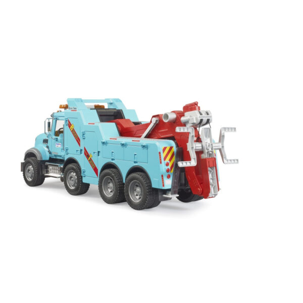 Bruder Camion MACK Granite pentru tractari grele cu lumina si sunet - BR02831