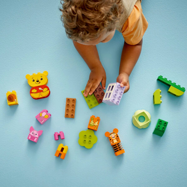 LEGO DUPLO - Petrecerea de ziua de nastere a lui Winnie de Plus 10457, 22 piese