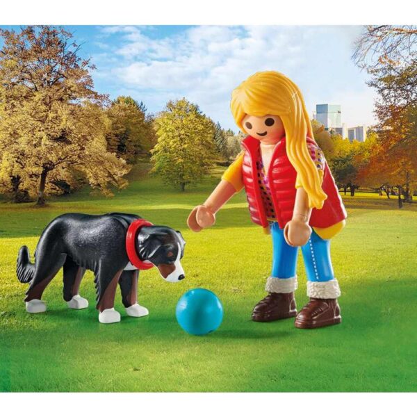Playmobil - Figurina femeie cu animalut de colectie caine de Munte - PM71738