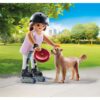 Playmobil - Figurina patinatoare cu animalut de colectie caine Retriever - PM71739