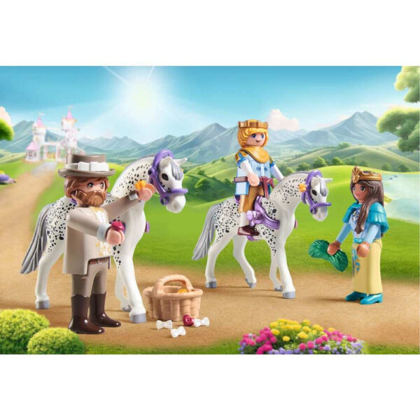 Playmobil - Plimbarea cuplului regal cu caleasca Playmobil - PM71846