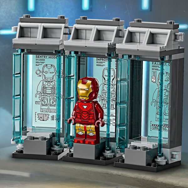 76315-lego-super-heroes-5 LEGO Marvel Super Heroes - Laboratorul lui Iron Man: Sala armurilor 76315, 384 piese