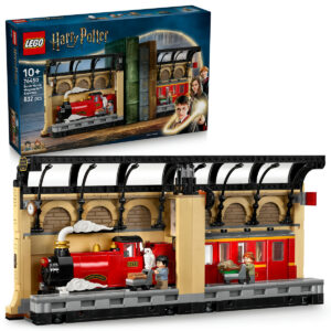LEGO Harry Potter - Colțul cu cărți: Expresul Hogwarts 76450, 832 piese