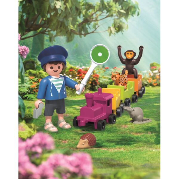 Playmobil - Jucarie de rol Plimbarea animalelor cu locomotiva - PM71951