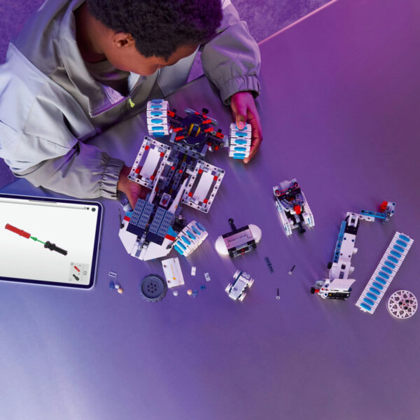 42211-lego-technic-3 LEGO Technic - Vehicul spatial Rover Lunar Outpost 42211, 1082 piese