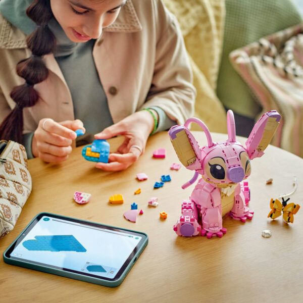 LEGO Disney - Angel 43257, 784 piese