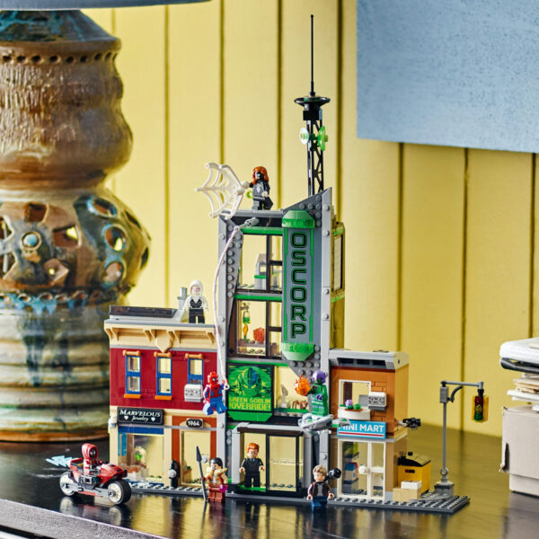 76324-lego-super-heroes-5 LEGO Marvel Super Heroes - Omul-Paianjen vs Oscorp 76324, 808 piese