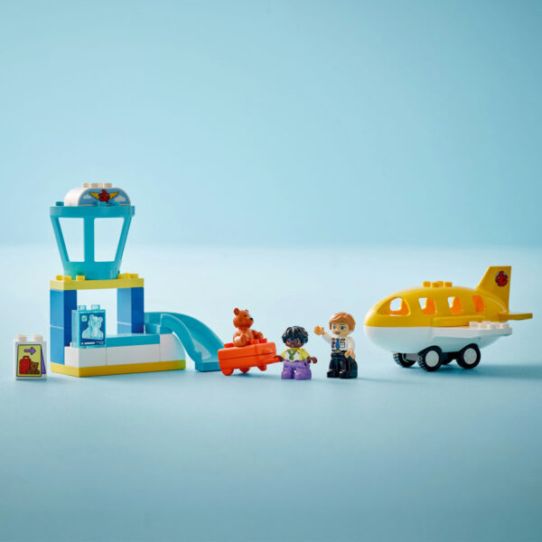 LEGO DUPLO - Prima oara la aeroport 10443, 23 piese