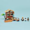 75636_lifestyle_envr_crop_en-gb LEGO One Piece - Coliba în Satul Morii 75636, 299 piese