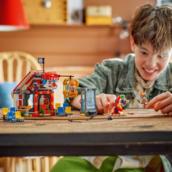 75637_lifestyle_cons_crop_en-gb LEGO One Piece - Cortul de circ al clovnului Buggy 75637, 573 piese